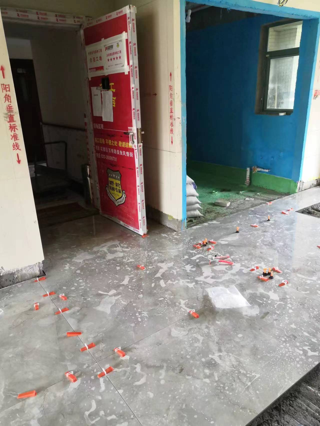 贴砖
